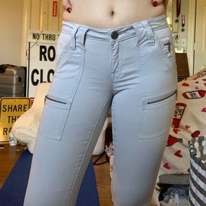 Joie light grey zipper accented skinny jeans